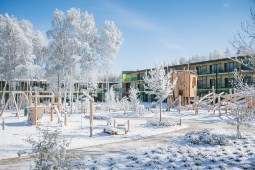 An ausgewählten Wochenenden erleben Familien und Genießer ein kulinarisches Erlebnis: Vom 24. Januar bis 15. März 2026 öffnet das Restaurant „Hungriger Bär“ in der LEGOLAND® Waldabenteuer Lodge immer samstags und sonntags.