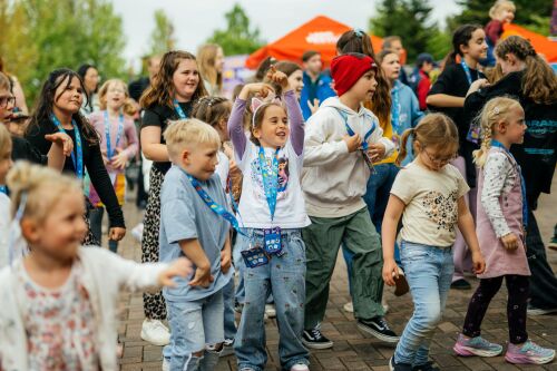 Beim LEGO Festival im LEGOLAND Deutschland Resort gibt es fünf interaktive Bereiche, in denen gebaut, getanzt, gespielt und getüftelt werden kann.