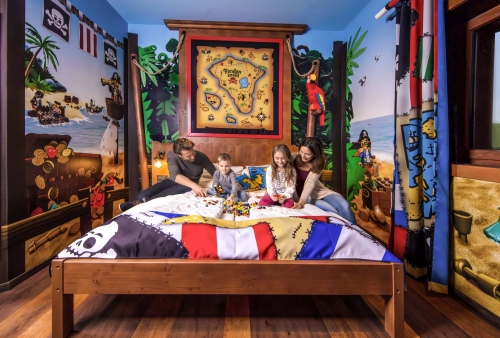 Eltern Zimmer im Pirateninsel Hotel im LEGOLAND Feriendorf