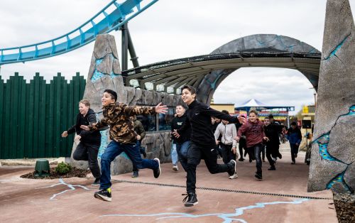 Vorfreude auf die Attraktionen im 11. Themenbereich LEGO MYTHICA. / Fotograf: Alexander Scheuber